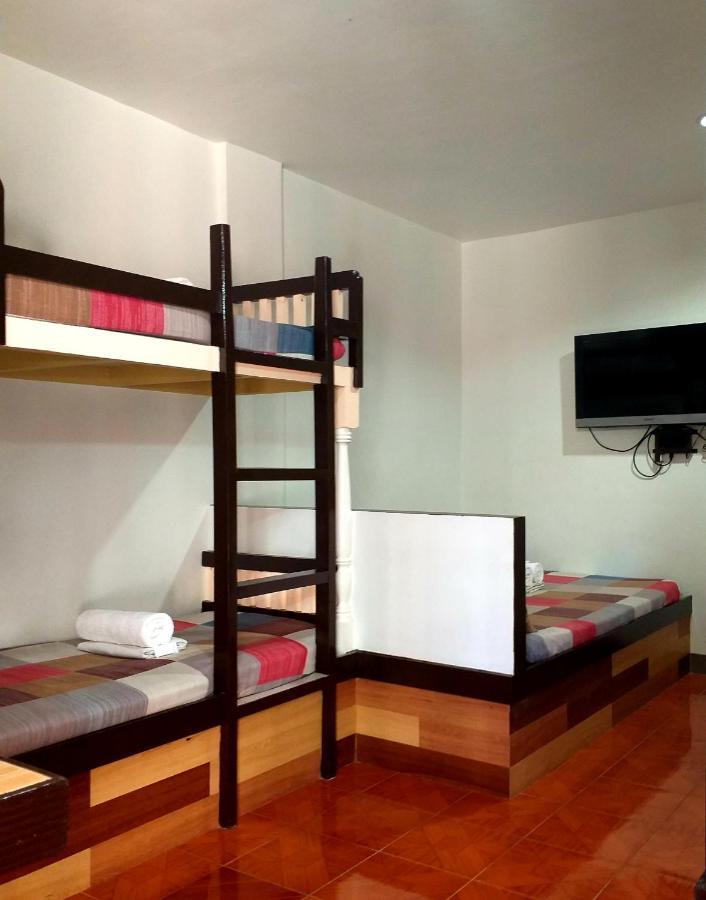 Park Vil-La Apartelle Quezon City Exterior foto
